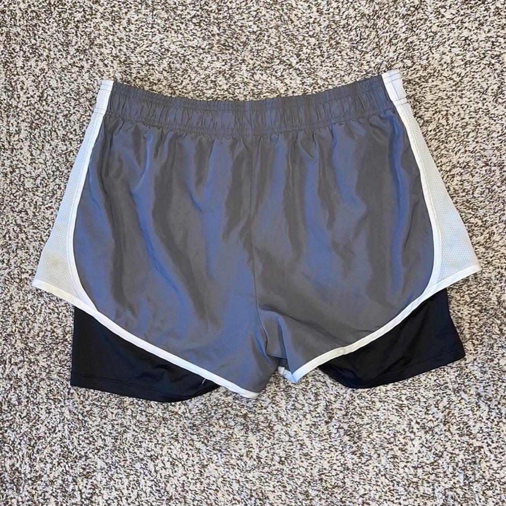 Running Short - Picture 2 of 3